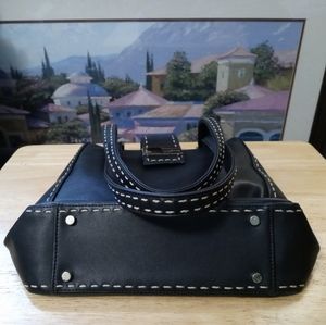 👜GUESS VINTAGE LEATHER POCKET BOOK
